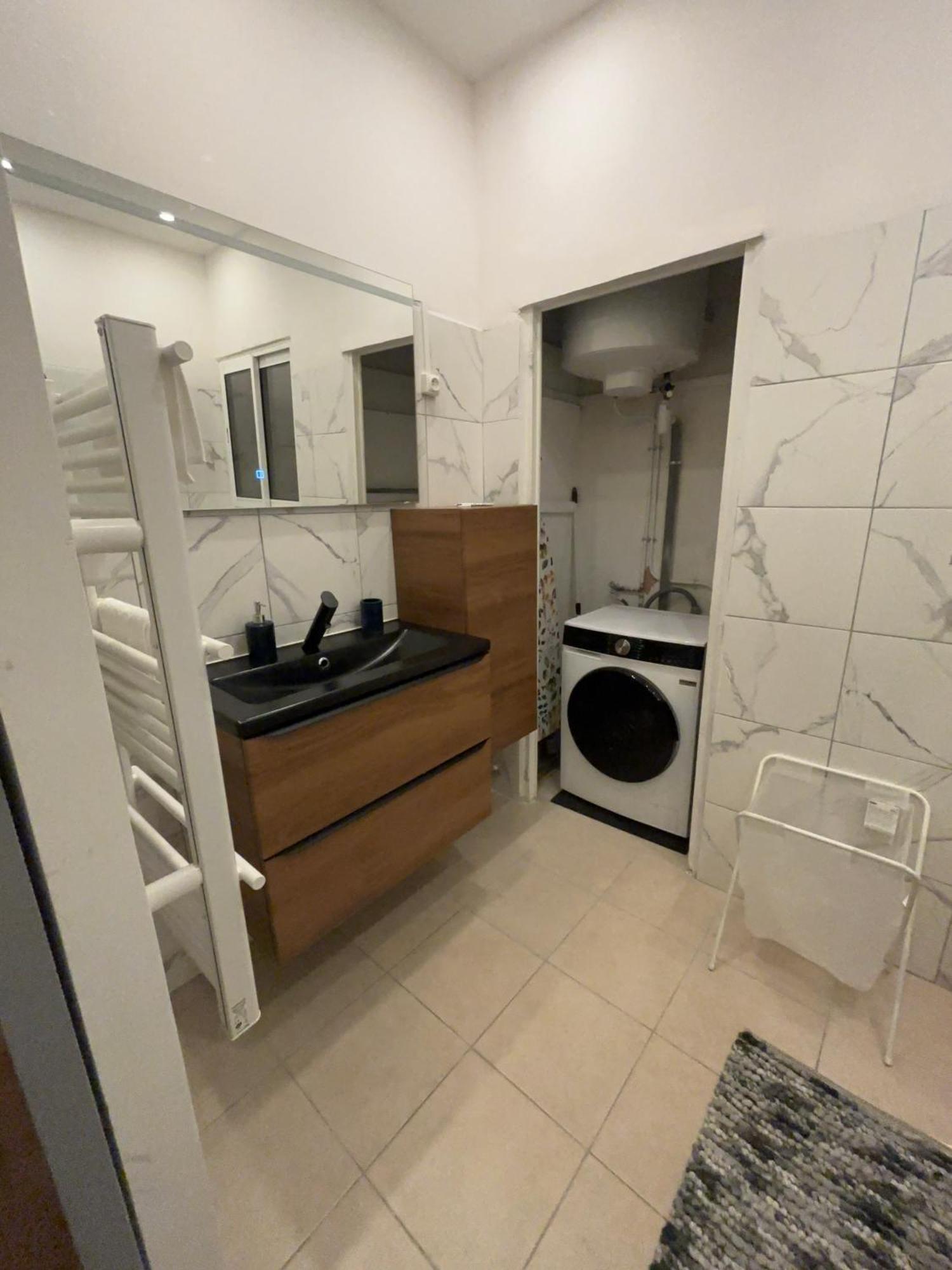 Astou Cisse Apartment Marseille